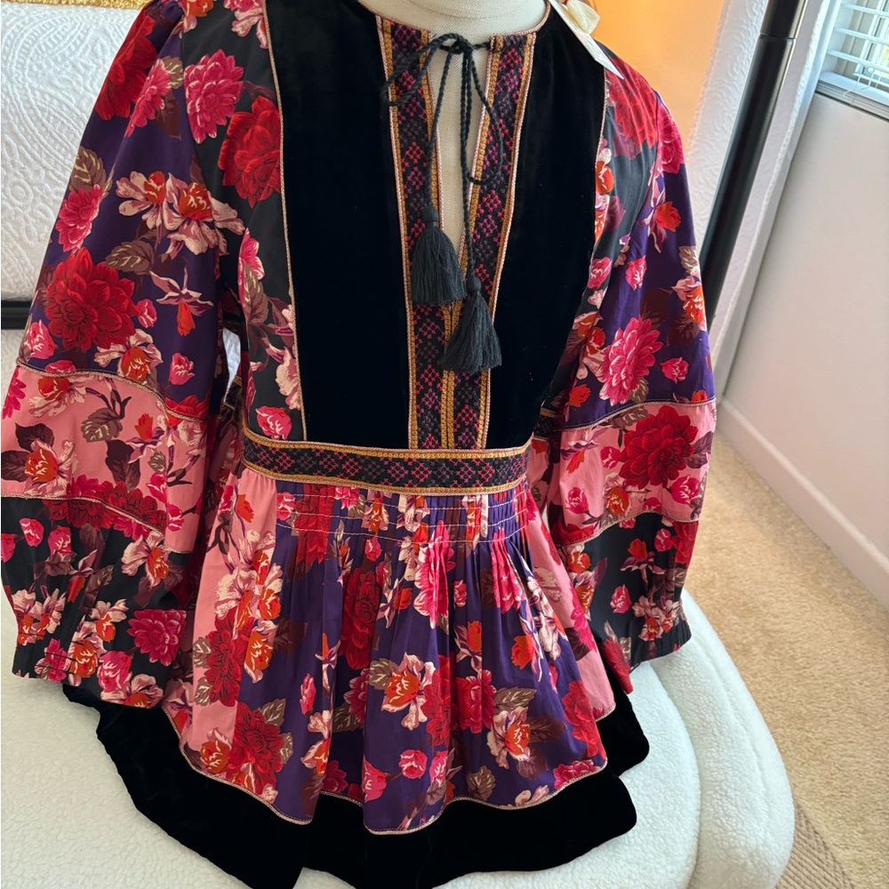 Johnny Was Jade Absolutely gorgeous “Kimmy Pheasant Top”. Brand new with tags